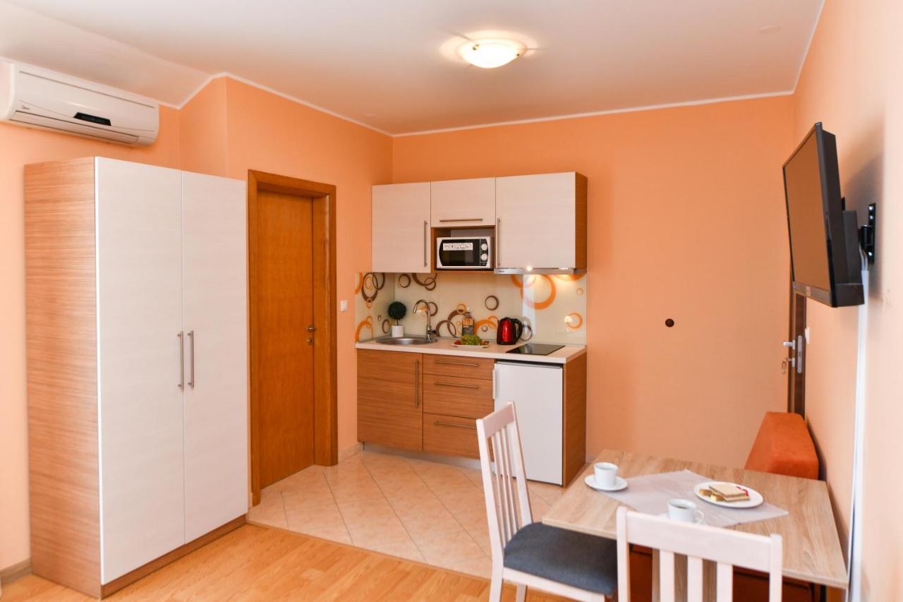 Apartments Villa Miranda Водице Экстерьер фото