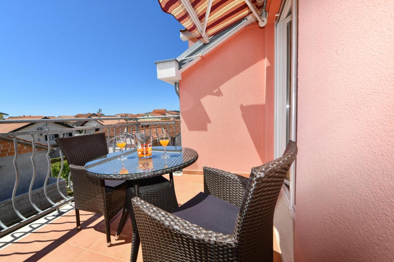 Apartments Villa Miranda Водице Экстерьер фото